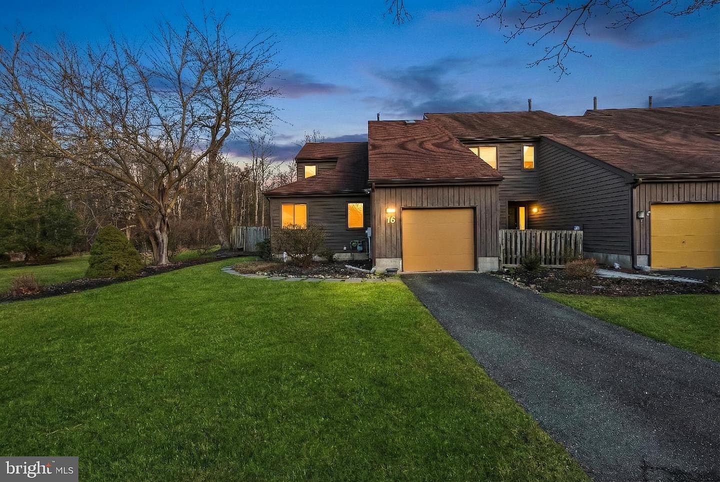 16 Jacob Ct Ewing, NJ 08628 - Thumbnail 2