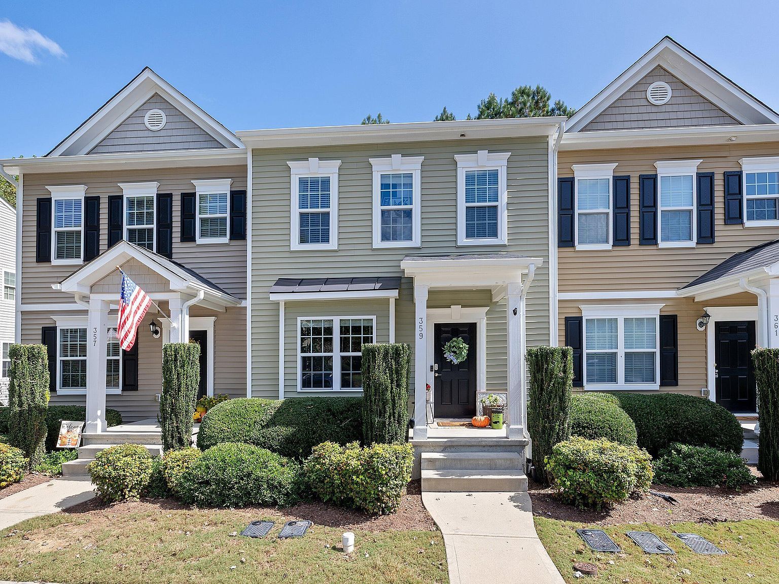 359 Anterbury Dr Apex, NC 27502 - Thumbnail 2