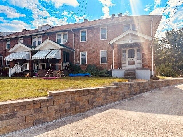 1019 Pennsylvania Ave Clairton, PA 15025 - Thumbnail 2