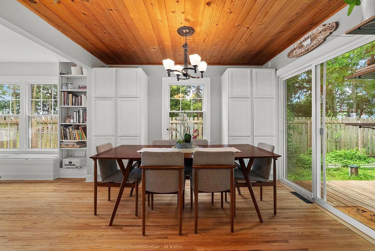 5801 Town Hall Dr Sun Prairie, WI 53590 - Thumbnail 2