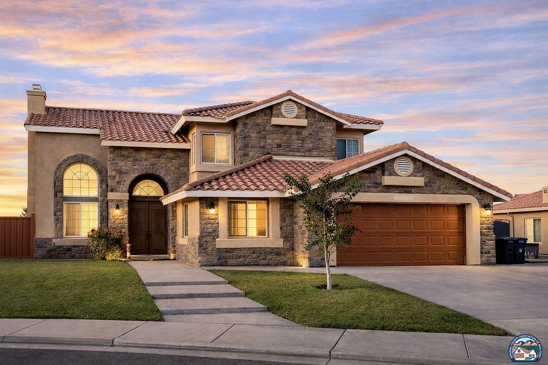 1186 Whitney Way El Centro, CA 92243 - Thumbnail 2