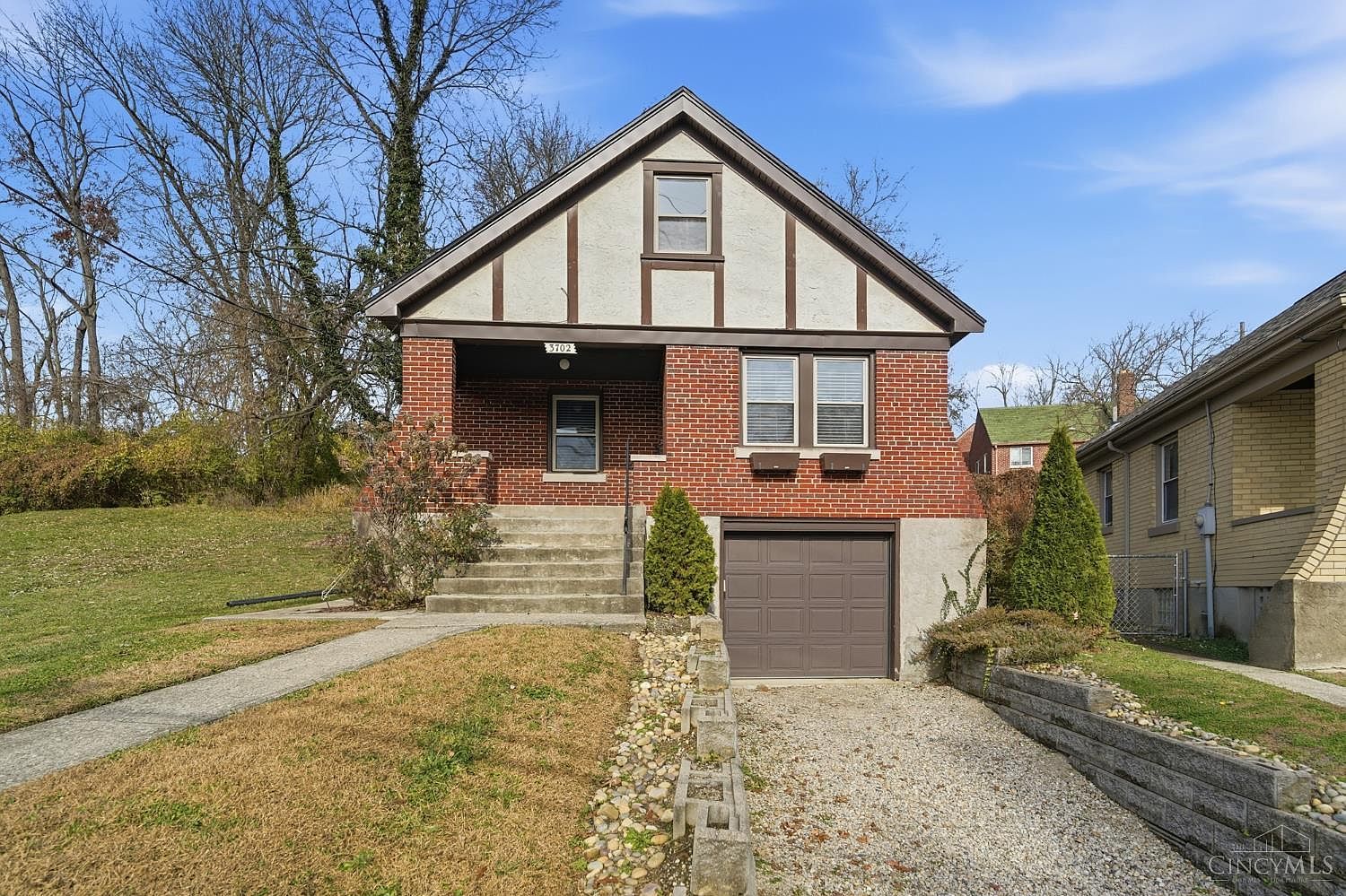 3702 Brotherton Rd Cincinnati, OH 45209 - Thumbnail 2