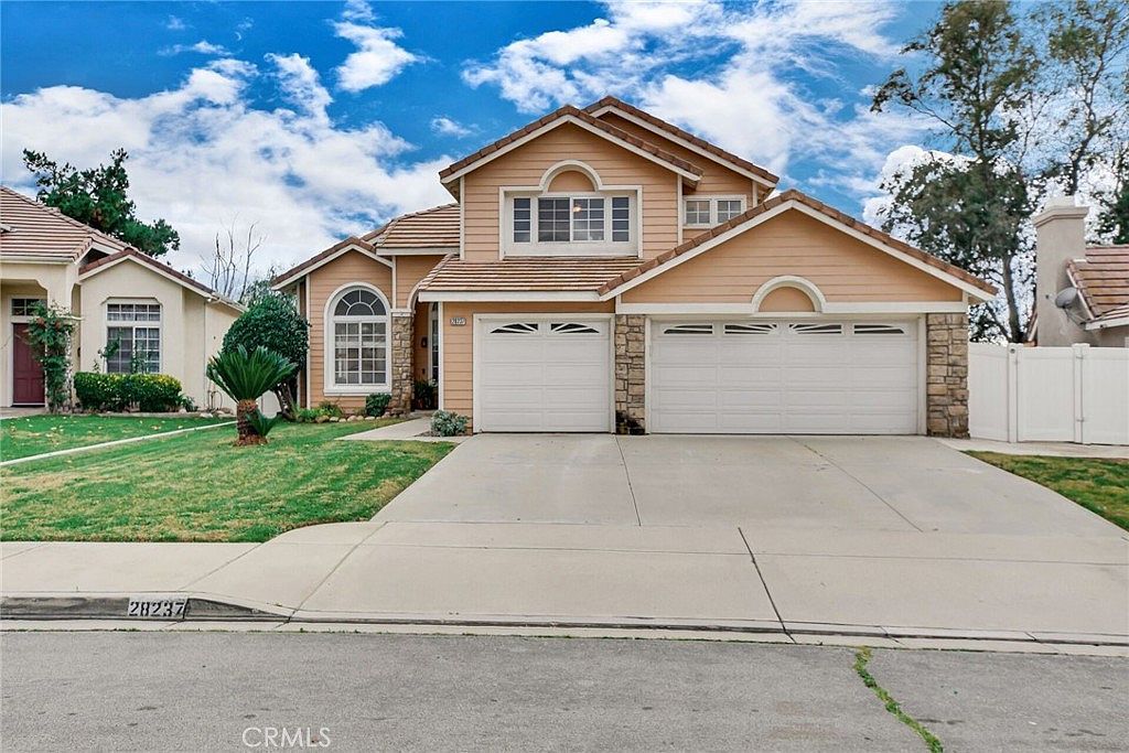 28237 Kane Ct Highland, CA 92346 - Thumbnail 2