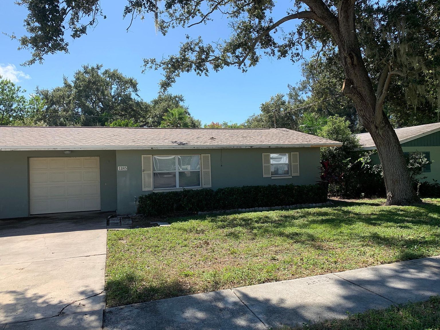 1185 Granada St Clearwater, FL 33755 - Thumbnail 2