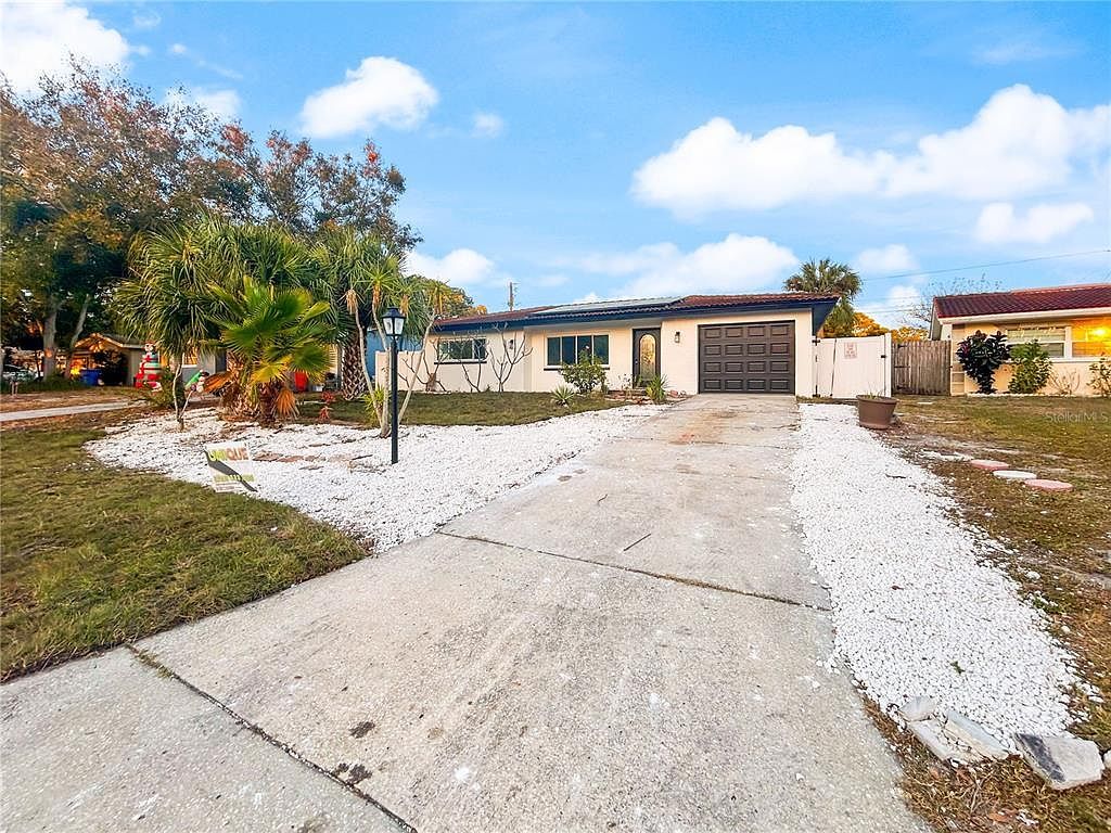 2078 Shadow Ln Clearwater, FL 33763 - Thumbnail 2