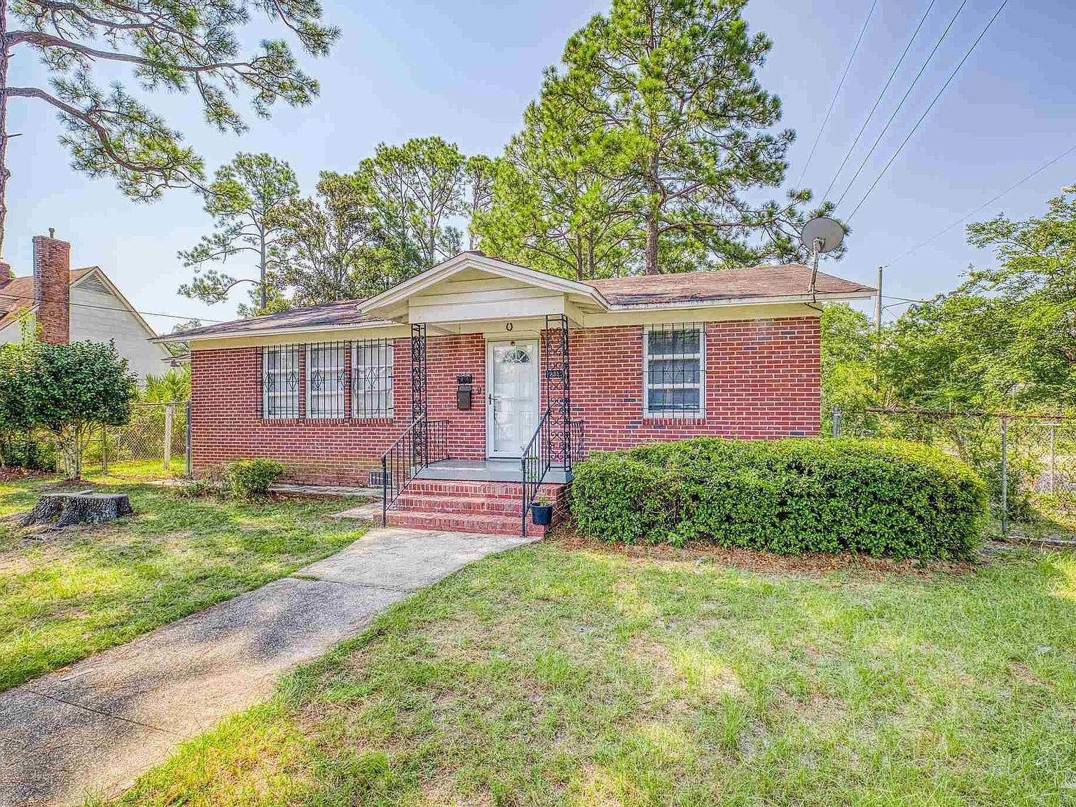 835 W Moreno St Pensacola, FL 32501 - Thumbnail 2