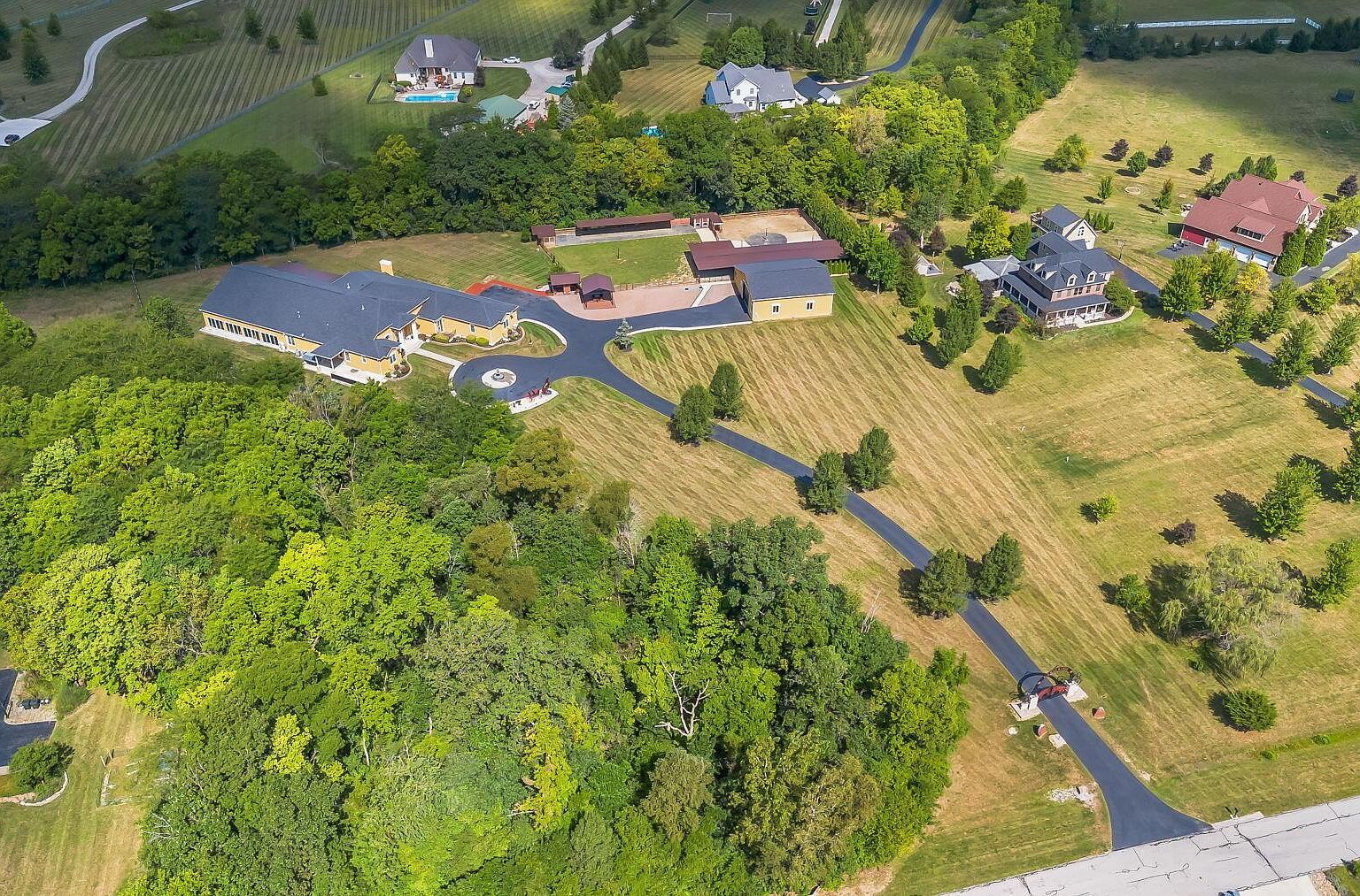 3583 Darby Knolls Blvd Hilliard, OH 43026 - Thumbnail 2