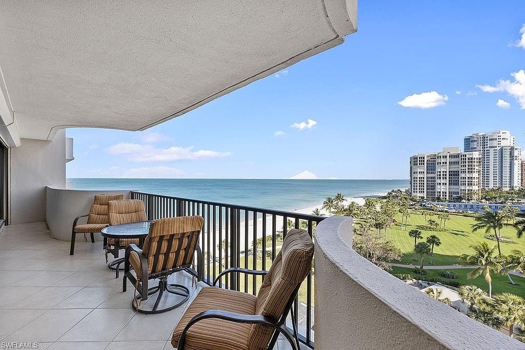 4005 Gulf Shore Blvd N APT 805 Naples, FL 34103 - Thumbnail 2