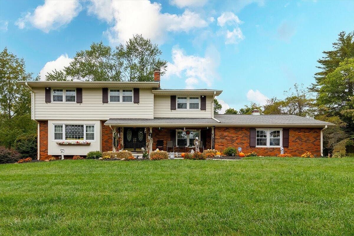 5673 Club Ln Roanoke, VA 24018 - Thumbnail 2