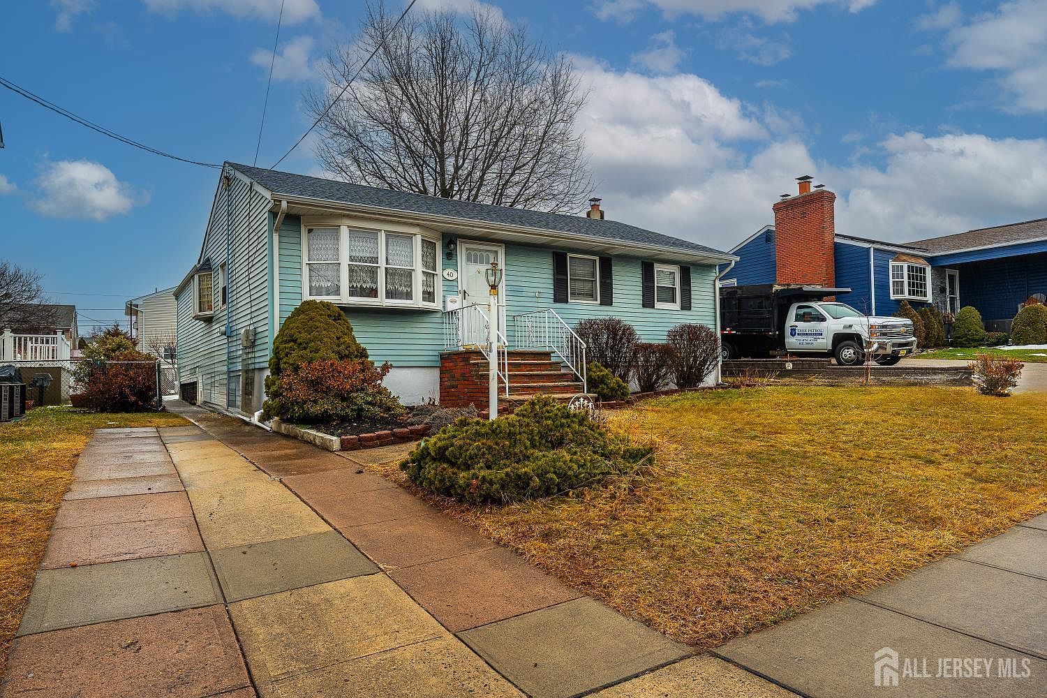 40 S Grove Ave Hopelawn, NJ 08861 - Thumbnail 2