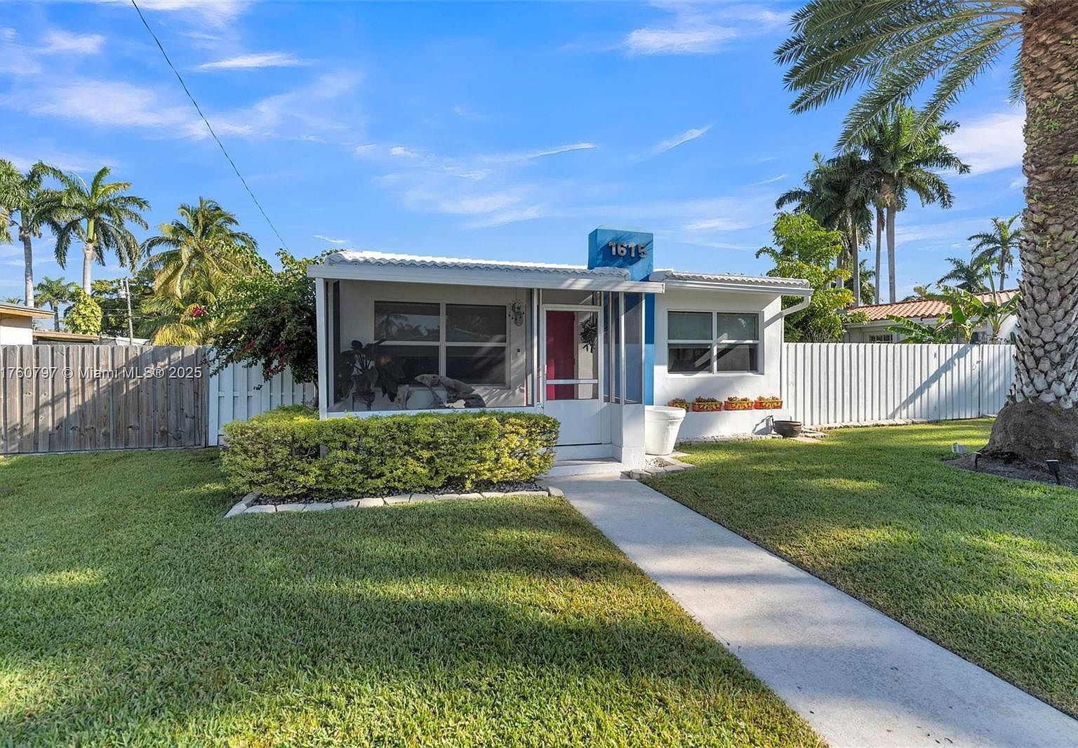 1615 Mayo St Hollywood, FL 33020 - Thumbnail 2