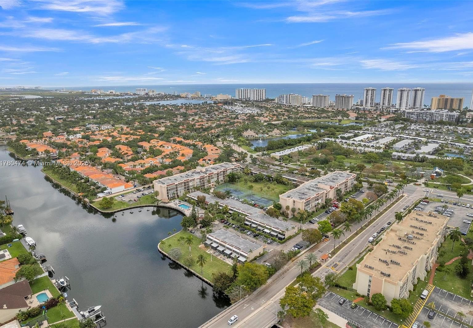 2101 Atlantic Shores Blvd APT 201 Hallandale, FL 33009 - Thumbnail 2