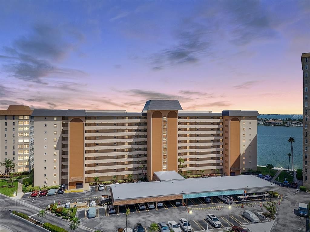 5130 Brittany Dr S APT 604 Saint Petersburg, FL 33715 - Thumbnail 2