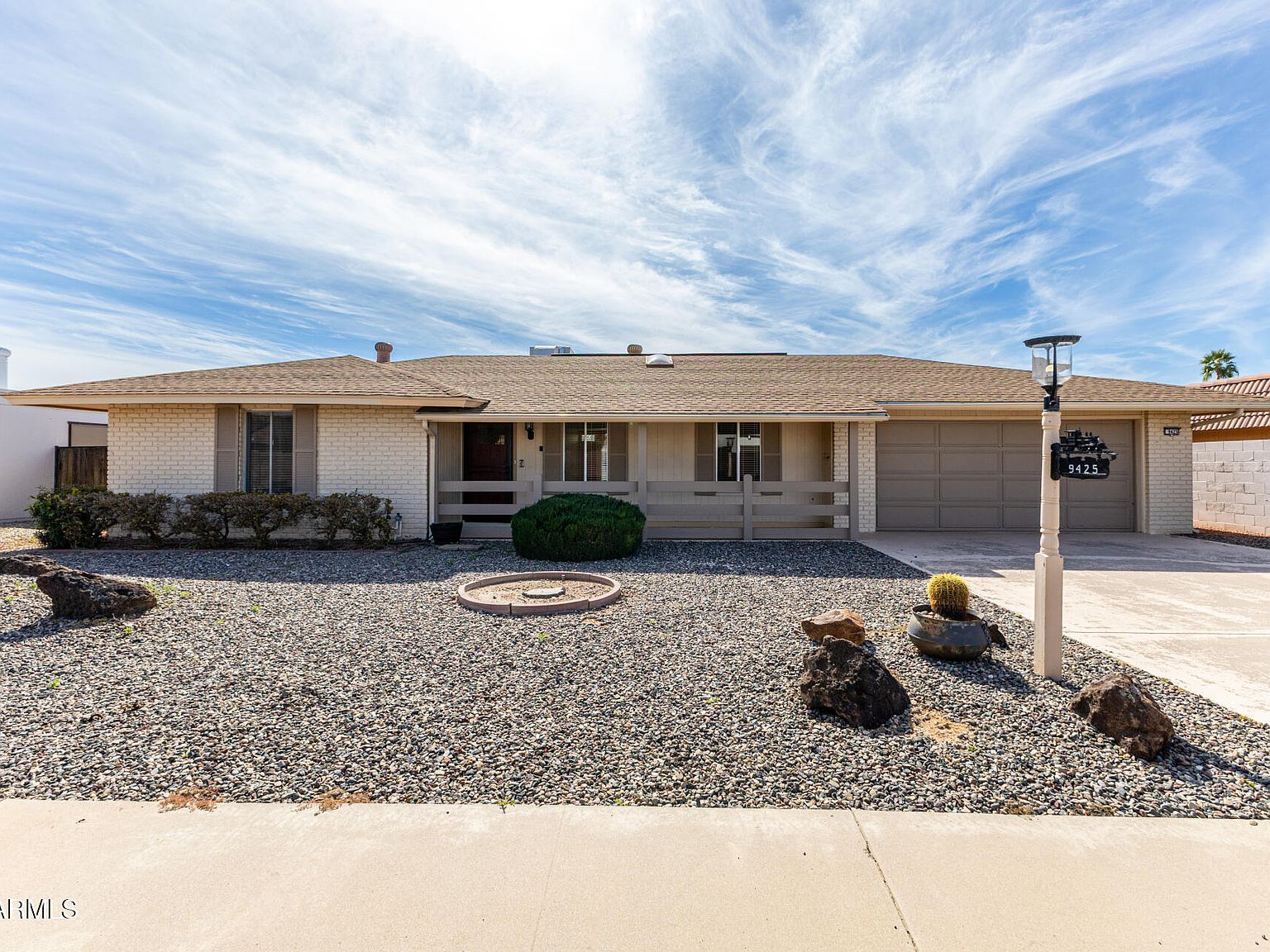 9425 W Rolling Hills Dr Sun City, AZ 85351 - Thumbnail 2