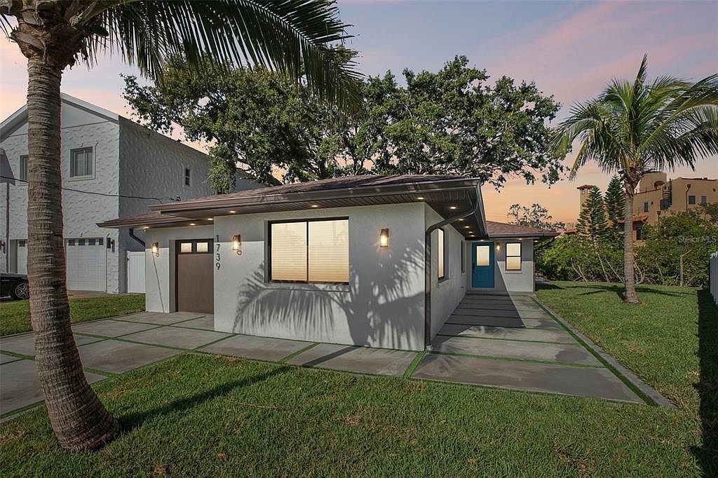 1739 Bayou Grande Blvd NE Saint Petersburg, FL 33703 - Thumbnail 2