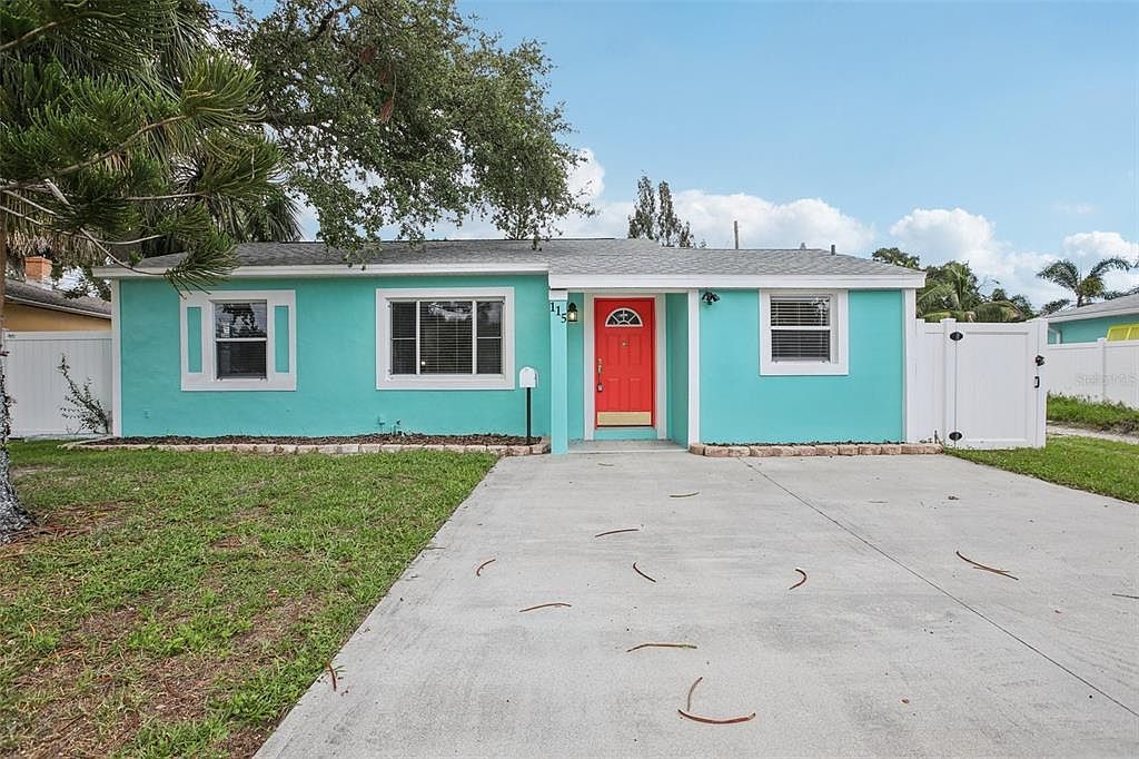 115 41st Ave NE Saint Petersburg, FL 33703 - Thumbnail 2