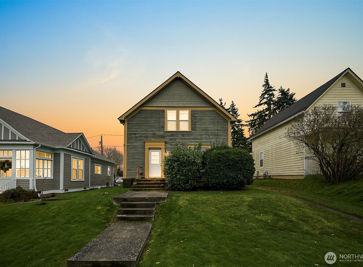 1524 Iron St Bellingham, WA 98225 - Thumbnail 2