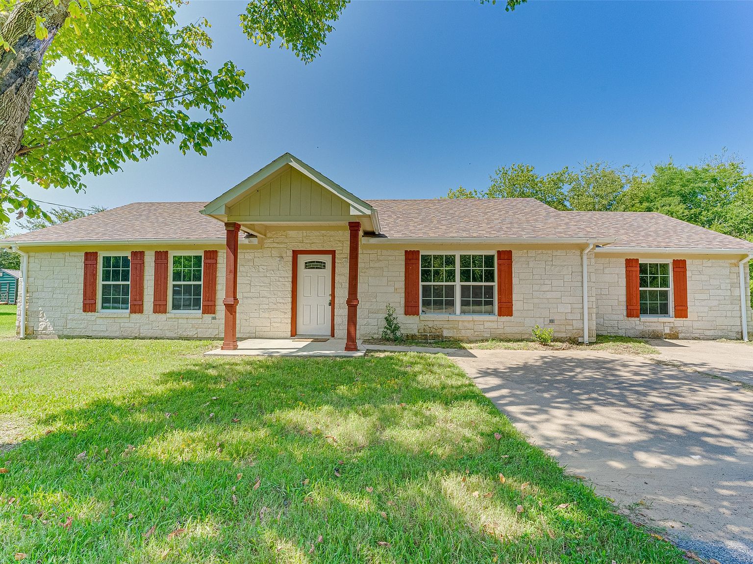 506 E Broadmore Ave Wills Point, TX 75169 - Thumbnail 2