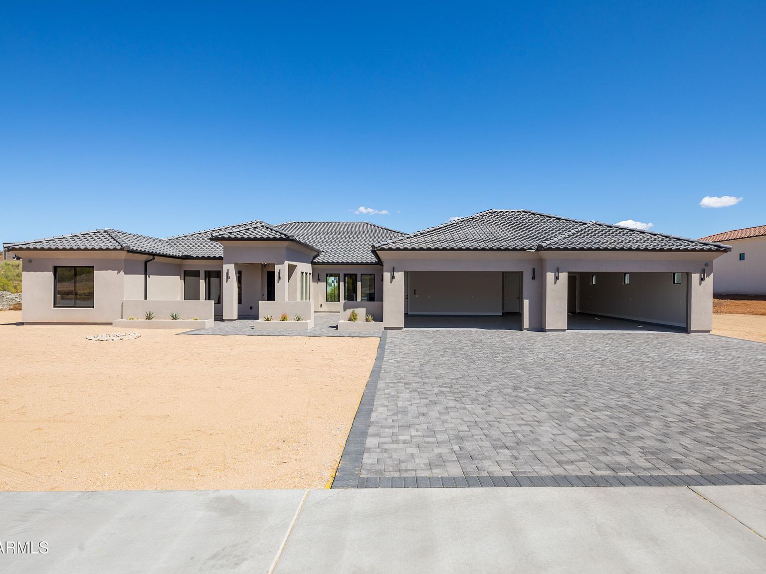 544 E Amber Sun Dr Phoenix, AZ 85086  | Single Family