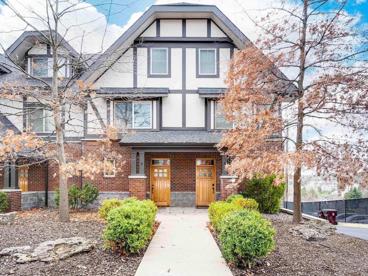 715 NE Oak St APT B Pullman, WA 99163 - Thumbnail 2