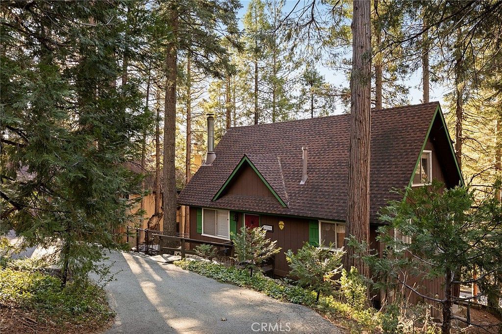27390 Oakwood Dr Lake Arrowhead, CA 92352 - Thumbnail 2
