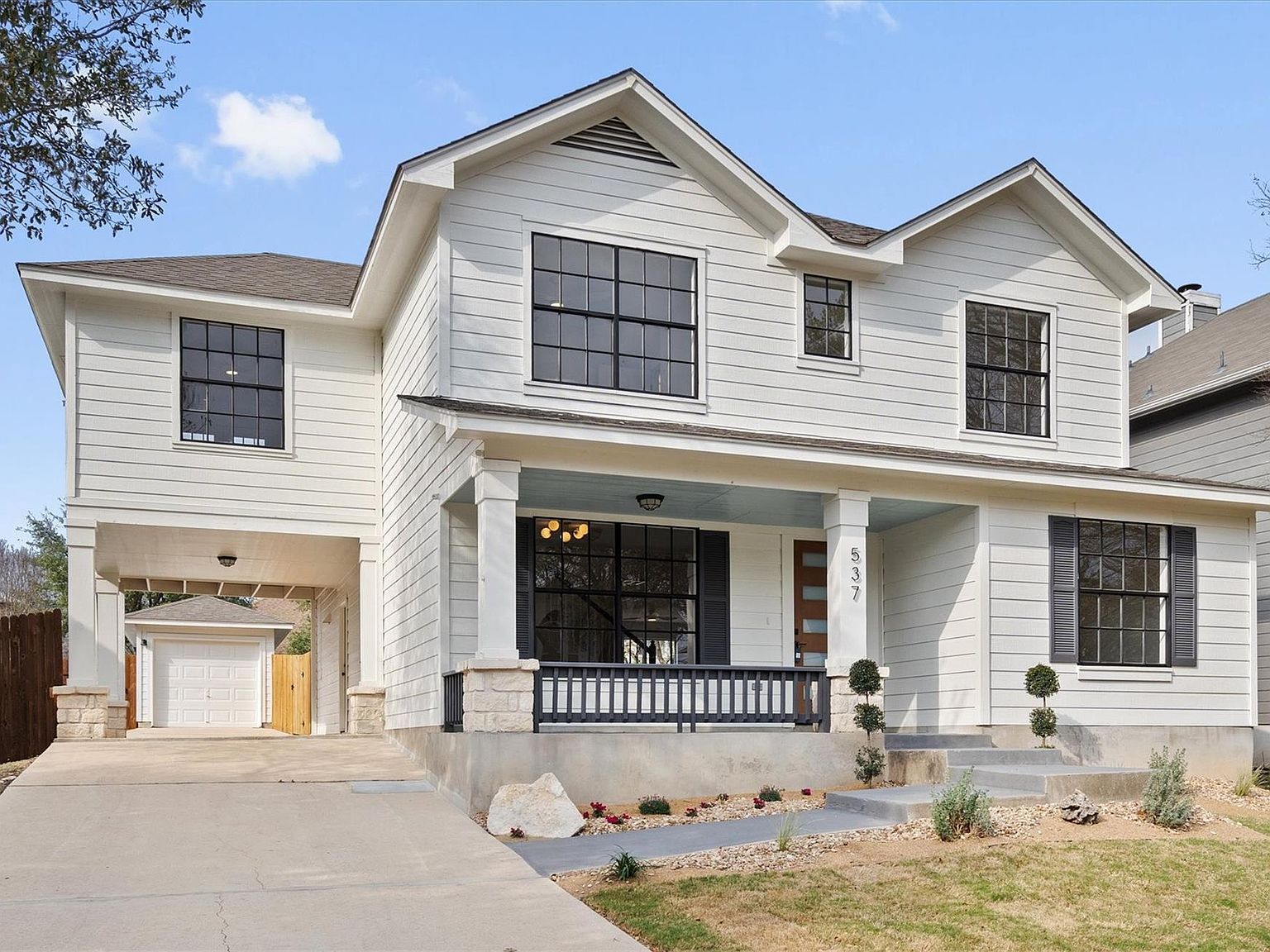 537 Rockhurst St Buda, TX 78610 - Thumbnail 2