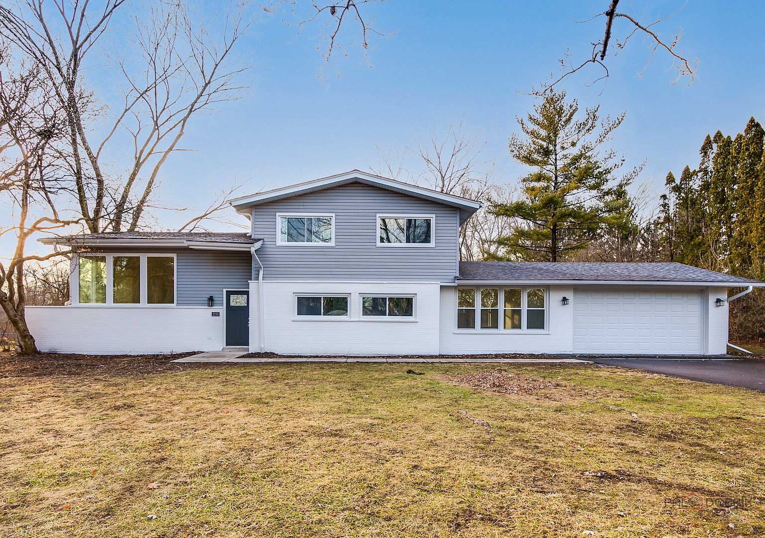 2233 Heathercliff Dr Libertyville, IL 60048 - Thumbnail 2