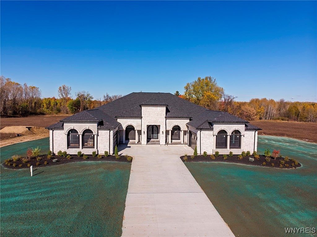 11168 Stage Rd Akron, NY 14001 - Thumbnail 2