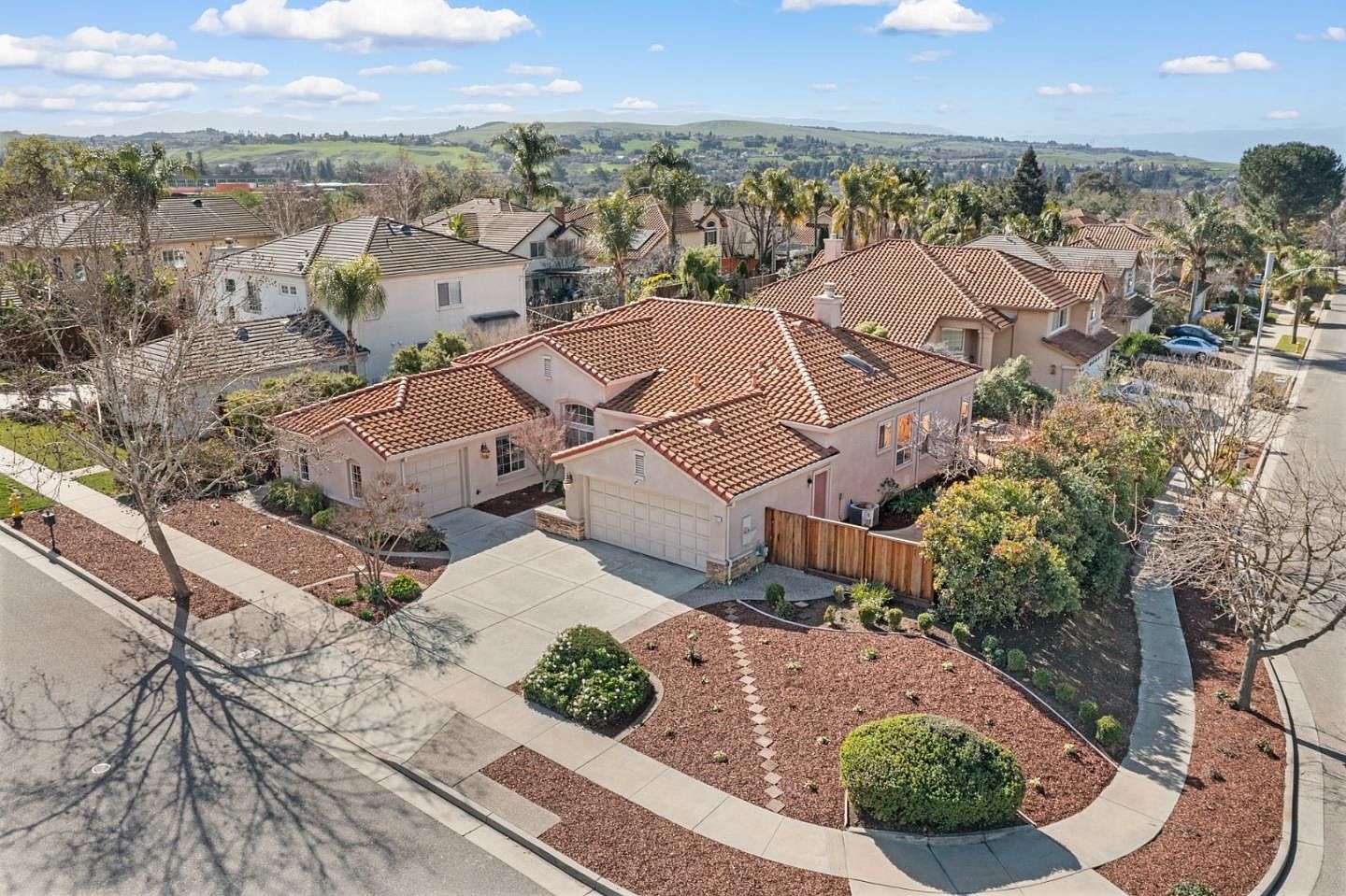 4321 Mackin Woods Ln San Jose, CA 95135 - Thumbnail 2