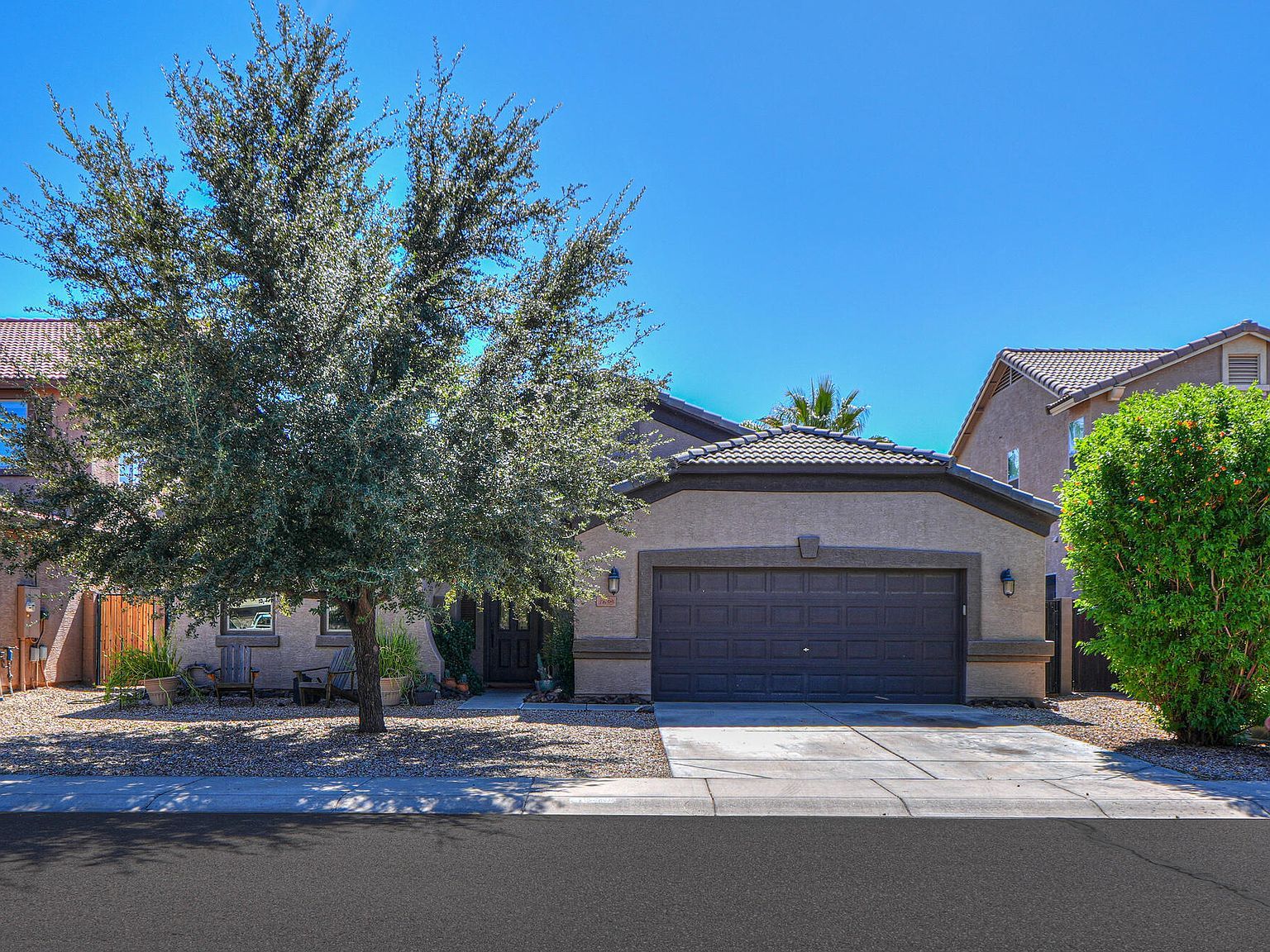 1653 W Green Tree Dr San Tan Valley, AZ 85142 - Thumbnail 2