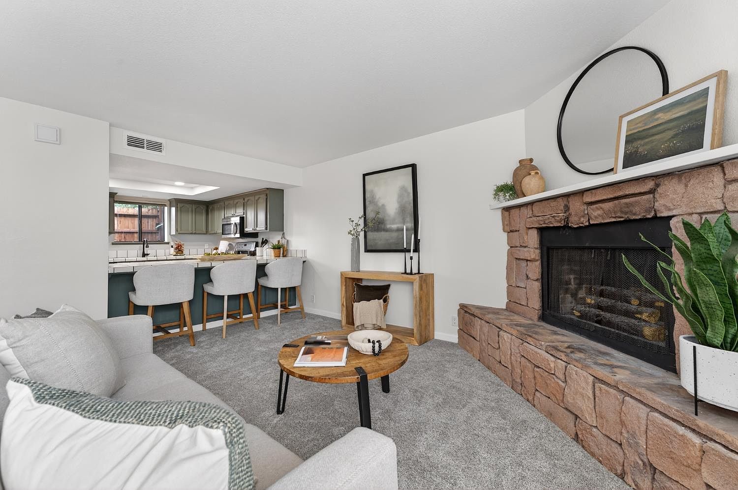 3381 La Canada Dr APT 8 Cameron Park, CA 95682 - Thumbnail 2