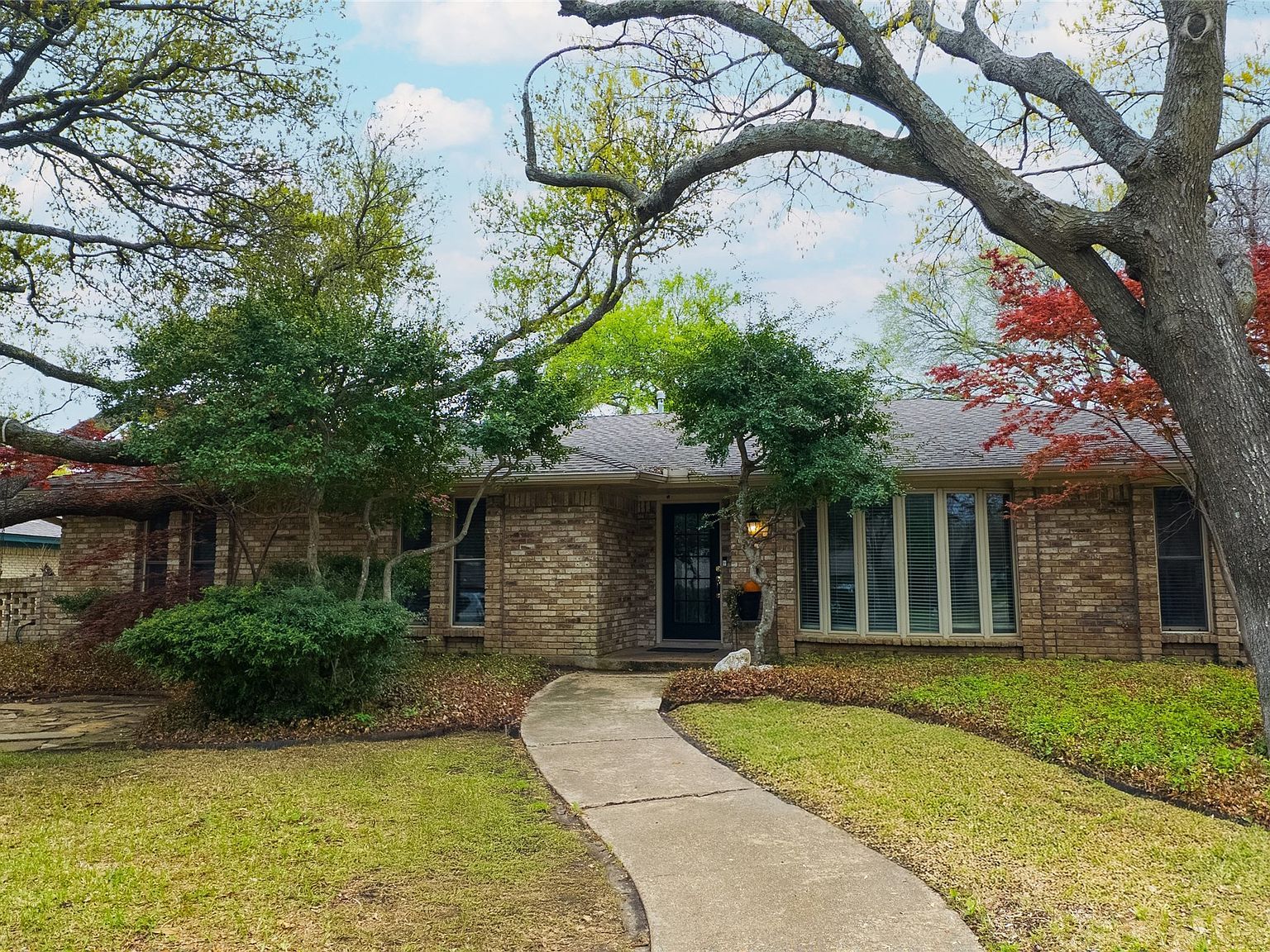 1612 Northcrest Dr Plano, TX 75075 - Thumbnail 2