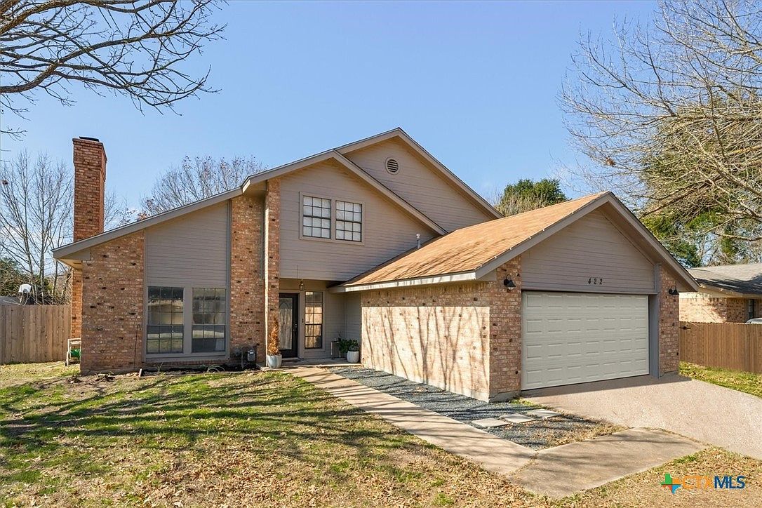 422 Connolly Cir W Lockhart, TX 78644 - Thumbnail 2
