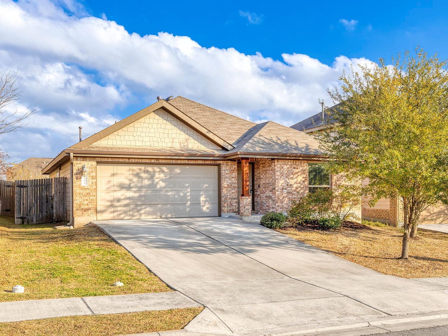 598 Dragon Ridge Rd Buda, TX 78610 - Thumbnail 2