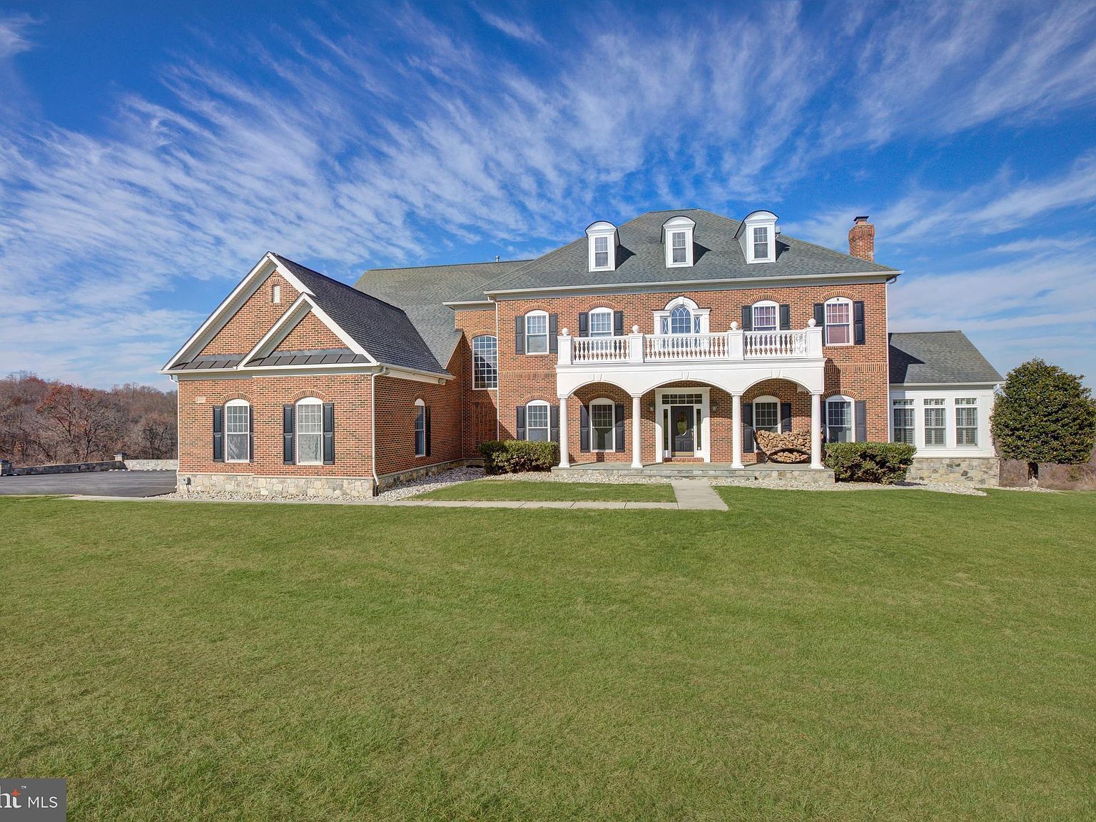 22077 Oatlands Rd Aldie, VA 20105 - Thumbnail 2