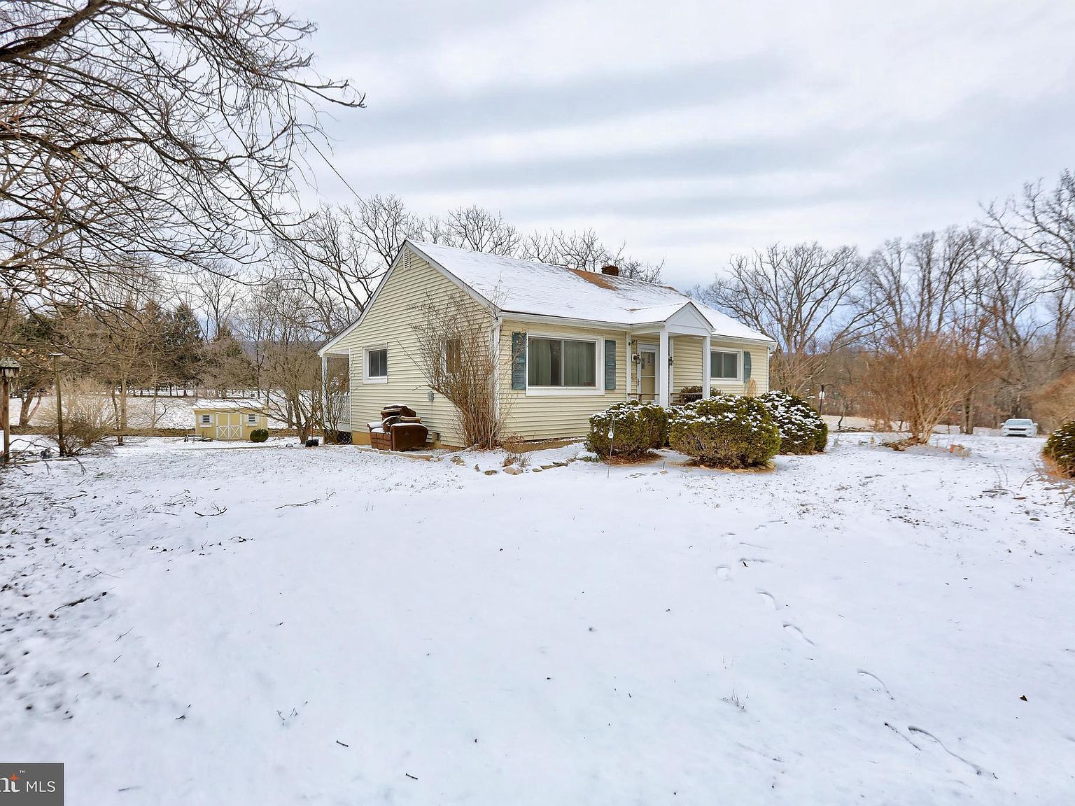 16819 Woodgrove Rd Round Hill, VA 20141 - Thumbnail 2