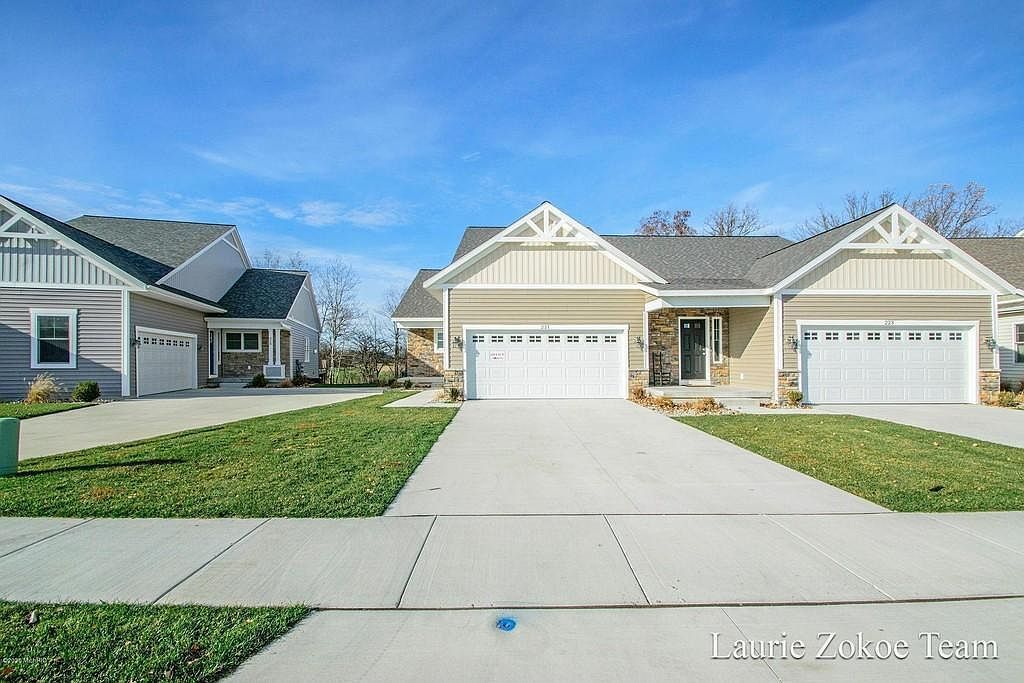 249 Hazelnut Dr Coopersville, MI 49404  | Condominium