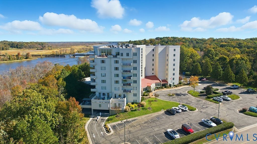 301 Beacon Ridge Dr UNIT 109 Hopewell, VA 23860 - Thumbnail 2