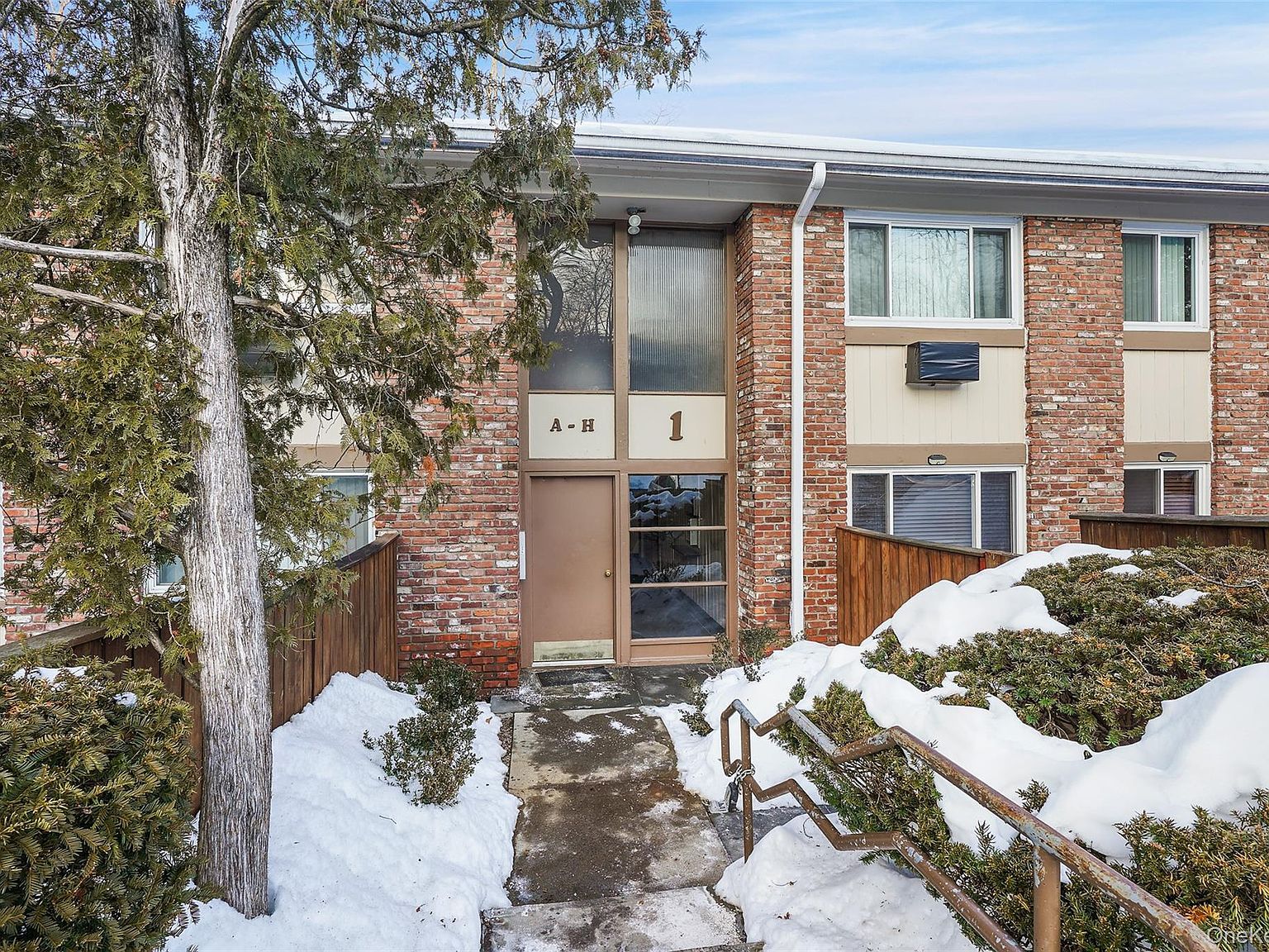 1 Rolling Way Unit C Peekskill, NY 10566 - Thumbnail 2