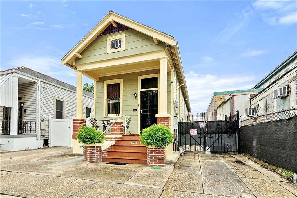 2715 Palmyra St New Orleans, LA 70119 - Thumbnail 2
