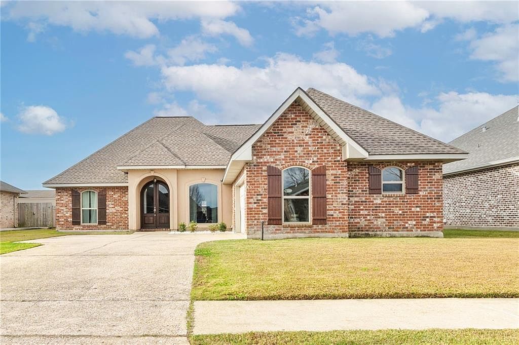 202 Liza Ct Montz, LA 70068 - Thumbnail 2