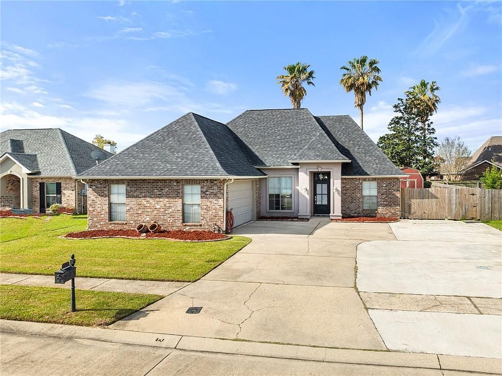 114 Gloria Ct Montz, LA 70068  | Single Family