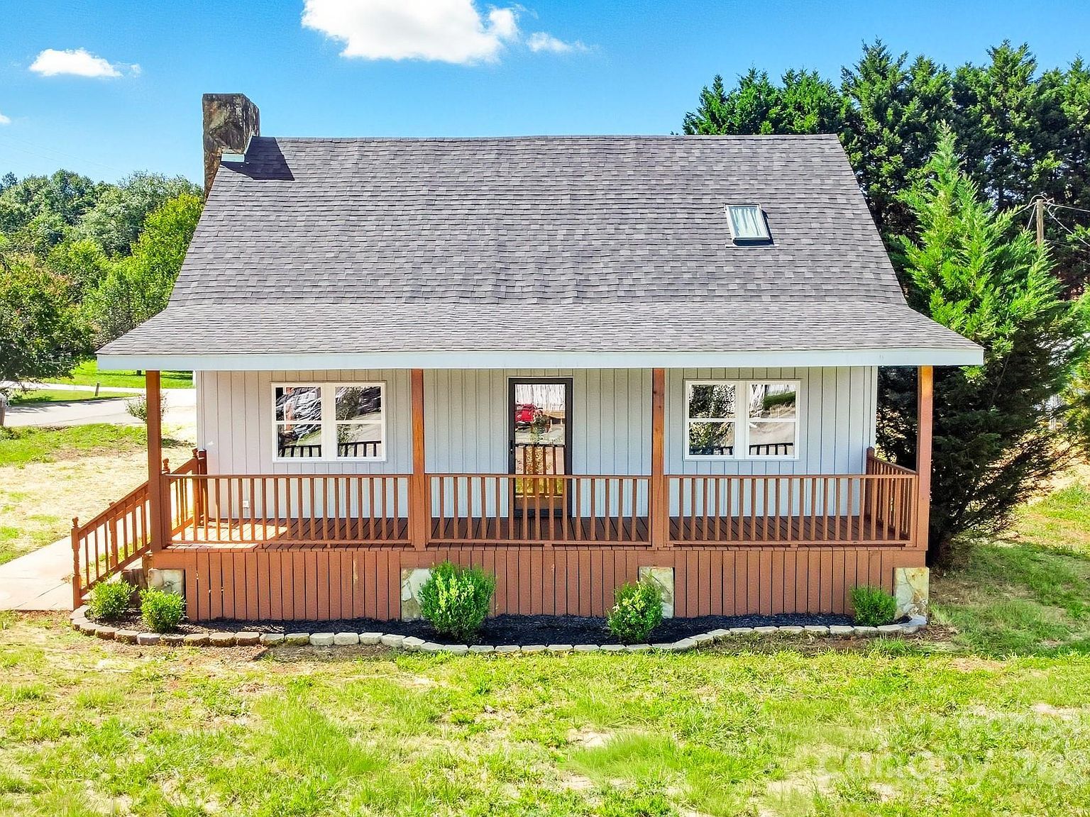 119 Yates St Dallas, NC 28034 - Thumbnail 2