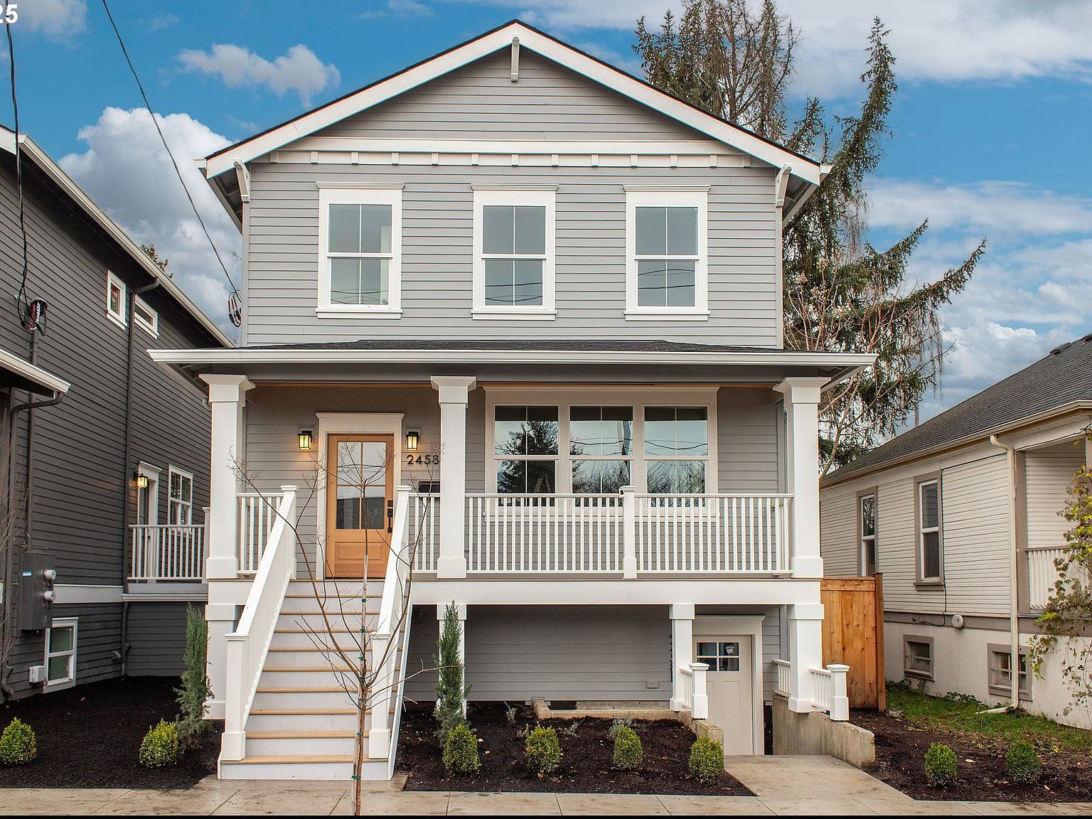 2458 SE Cora St Portland, OR 97202 - Thumbnail 2