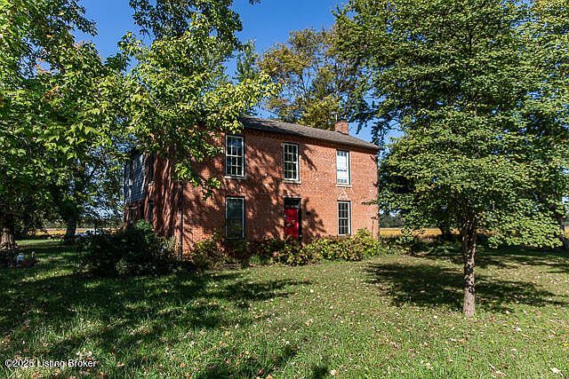 370 Thornton Rd Hanover, IN 47243 - Thumbnail 2