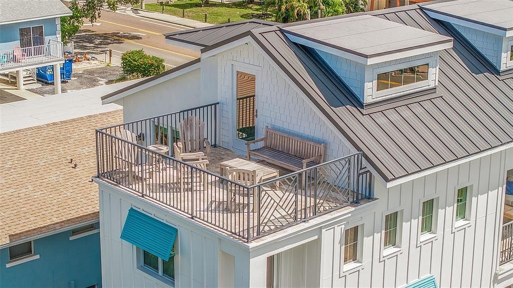 1800 Gulf Blvd Unit 1 Indian Rocks Beach, FL 33785 - Thumbnail 2