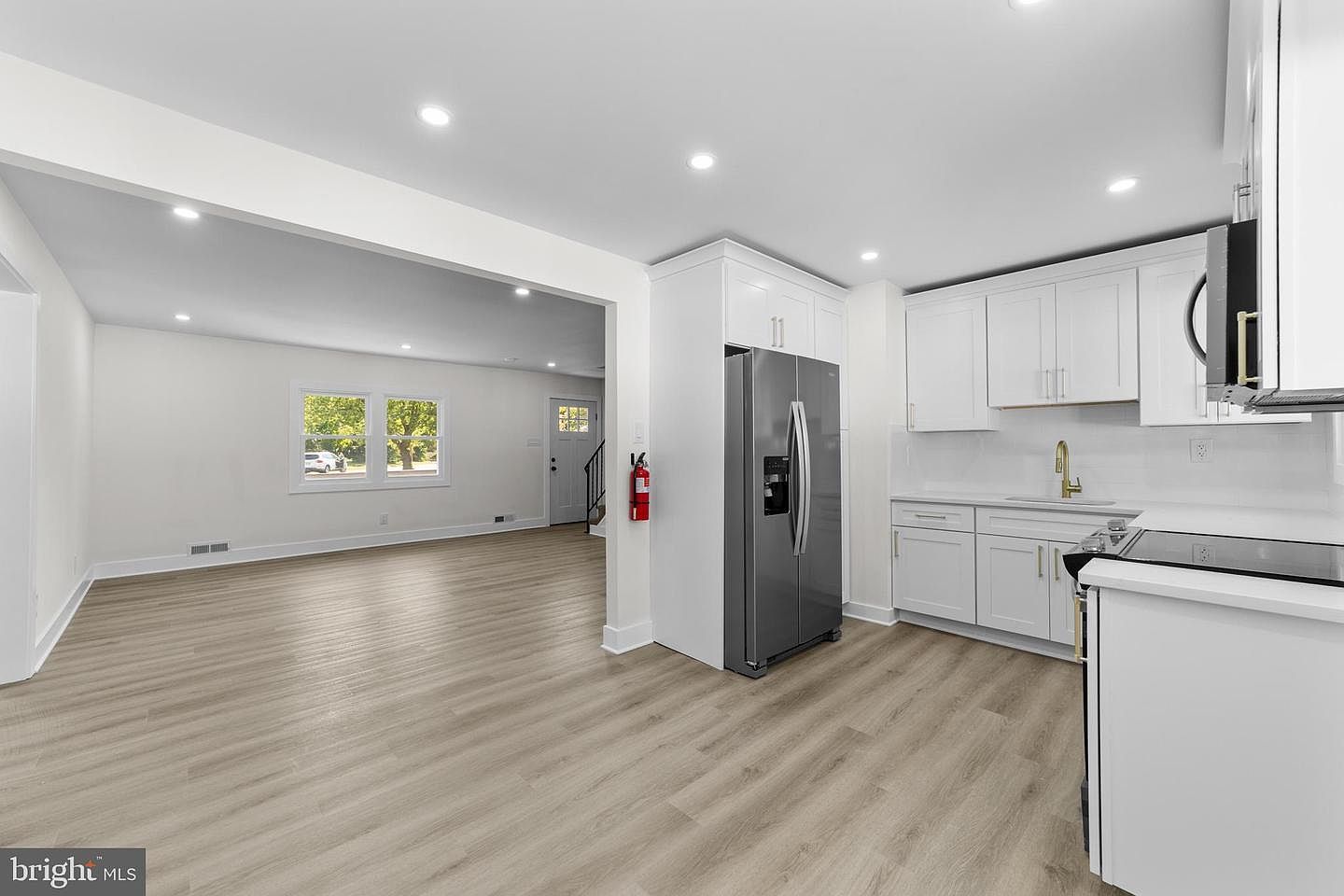 100 Colwick Dr Somers Point, NJ 08244 - Thumbnail 2