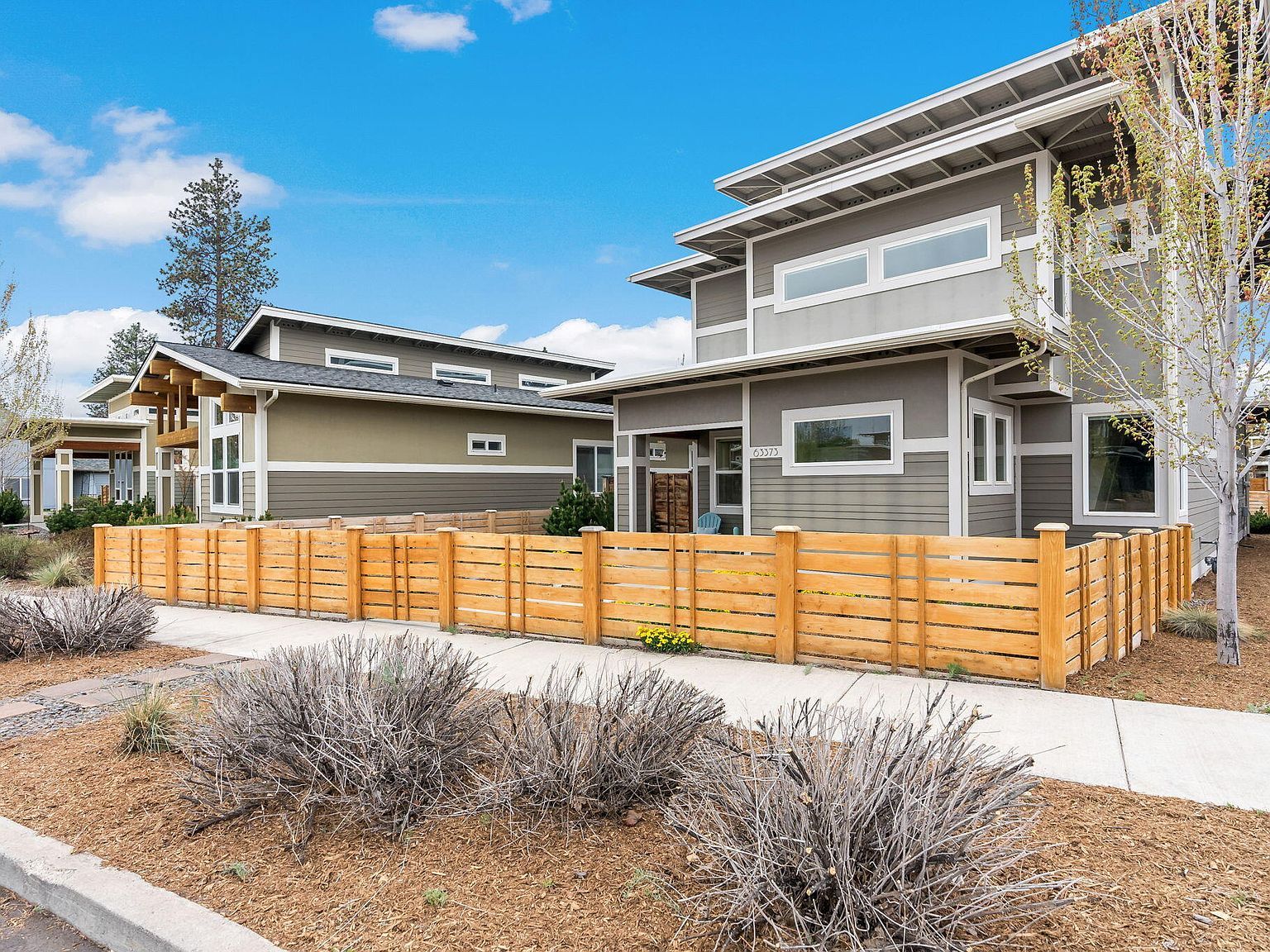 63373 Milestone Dr Bend, OR 97703 - Thumbnail 2