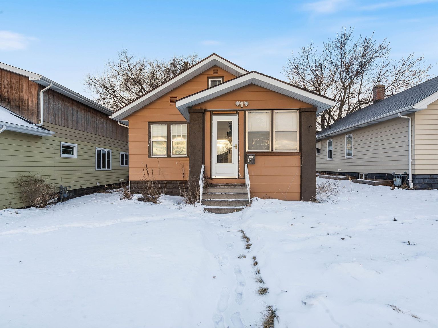 4217 W 7th St Duluth, MN 55807 - Thumbnail 2