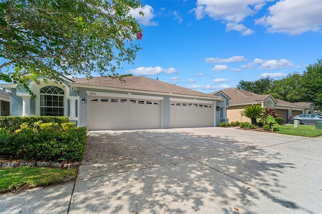 31806 Larkenheath Dr Wesley Chapel, FL 33543 - Thumbnail 2